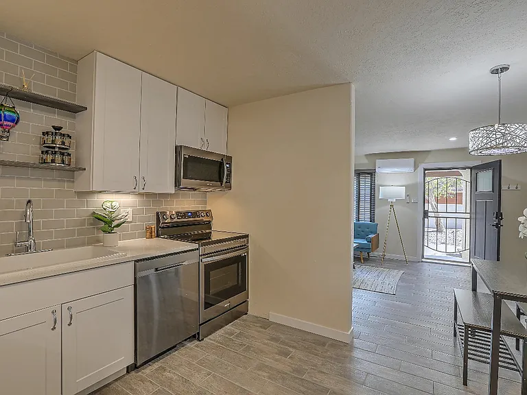 3533 Vail Ave SE #B — Photo 7
