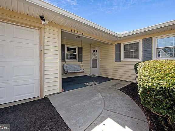 3rd image of 13215 Idlewild Dr