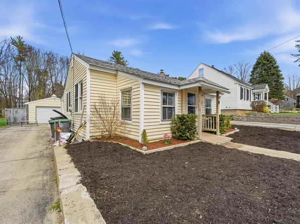 10 Lindy Street, Pembroke, NH 03275