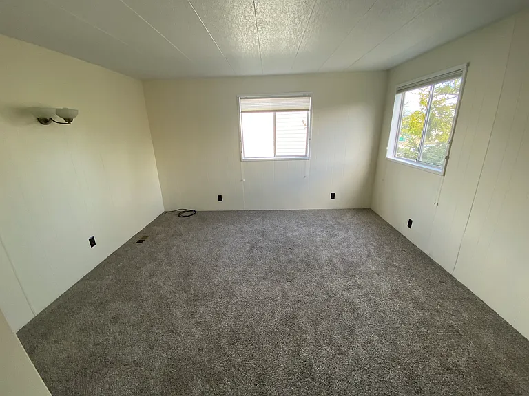 2208 Dublin Pl — Photo 4