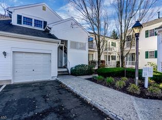 4 Smithfield Ct, Basking Ridge, NJ 07920