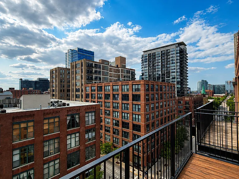 625 W Jackson Blvd #803 — Photo 8