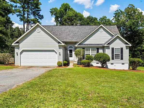 1016 N Lake Dr, Greenwood, SC 29649