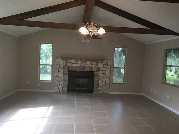 2nd image of 1130 Bernice Ln