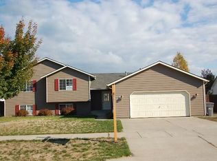 5438 N Cynthia St, Coeur D Alene, ID 83815