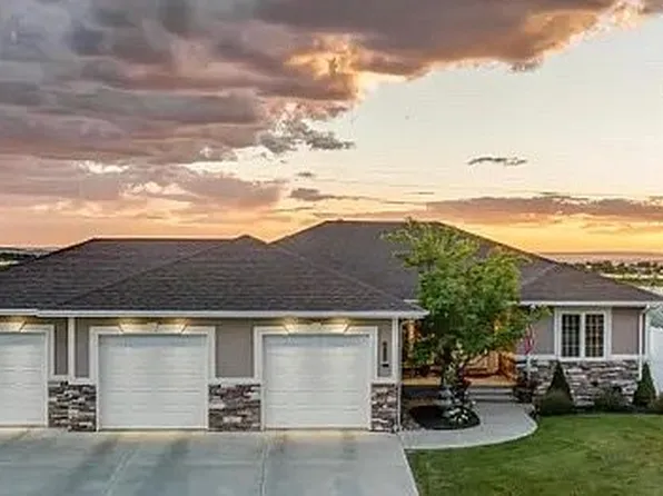 2838 Hogan Dr, Casper, WY 82601
