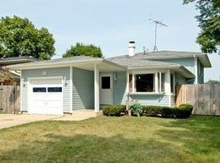 379 Triggs Ave, Elgin, IL 60123