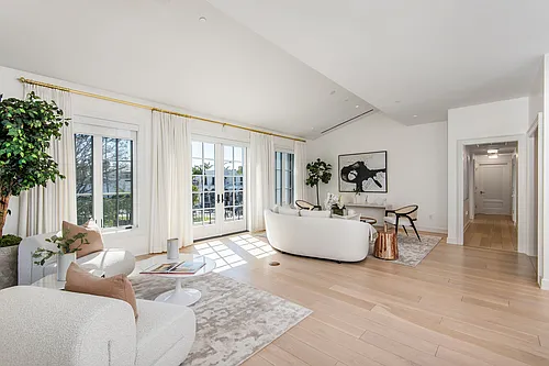 The Residences at Palisades Village Photo 1