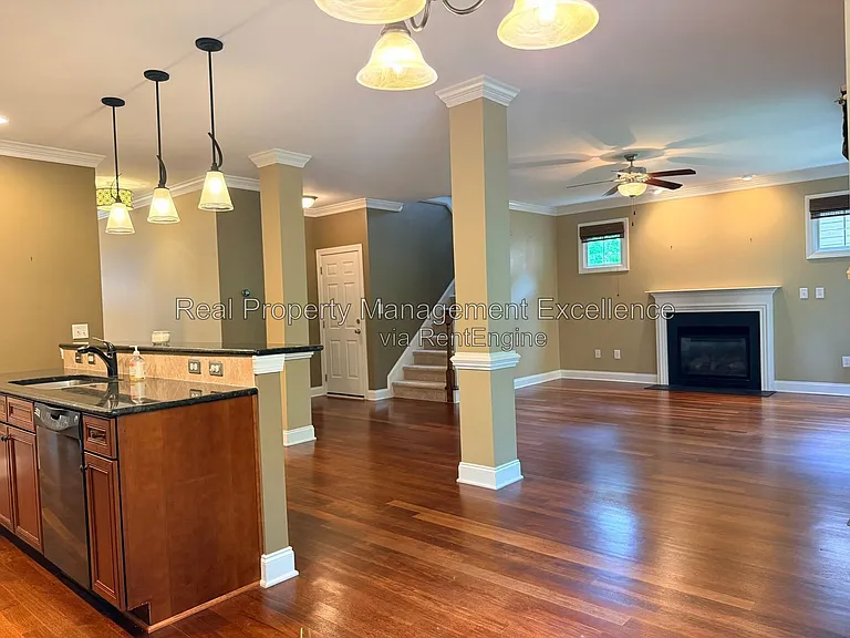616 Lake Artesia Ln — Photo 20