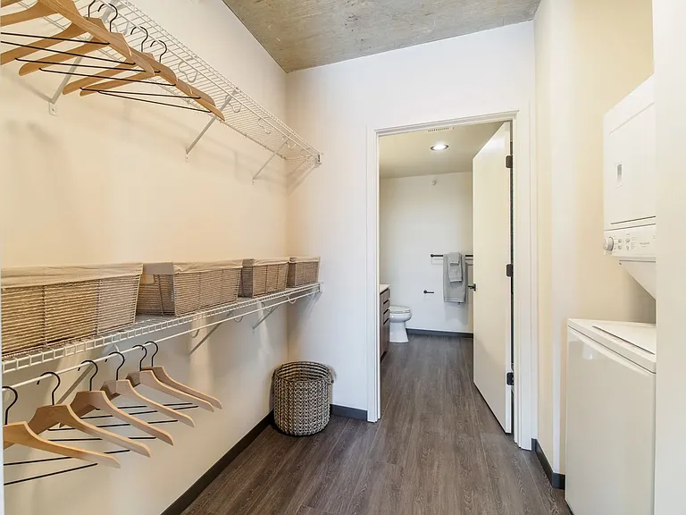 210 N Ashland Ave #915 — Photo 5