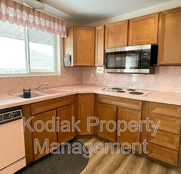 4099 S Madison Ave — Photo 7