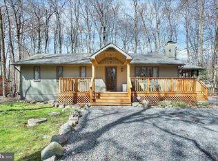 171 Sweet Briar Rd, Pocono Pines, PA 18350