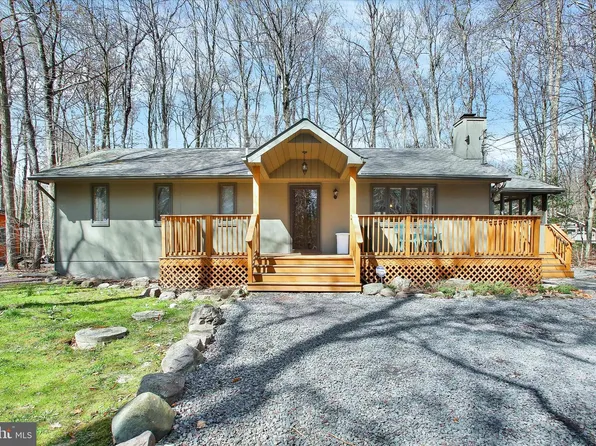 171 Sweet Briar Rd, Pocono Pines, PA 18350
