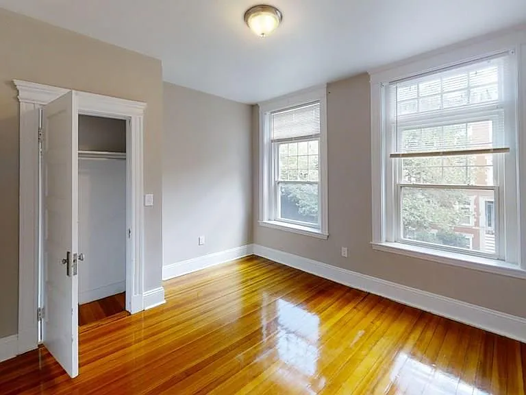 7 Strathmore Rd #3 — Photo 2