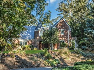 10 Soundview Crst, Manhasset, NY 11030