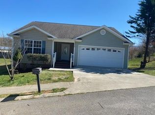 107 Savannah Cv, Benton, TN 37307