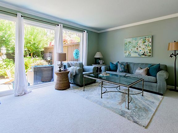 3rd image of 112 Surrey Lane