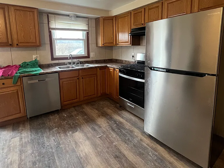65 Fairgreen Dr #1 — Photo 1