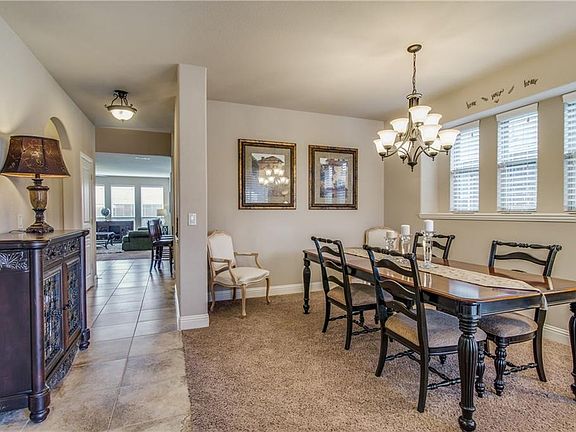 5th image of 401 Eastbrook Dr