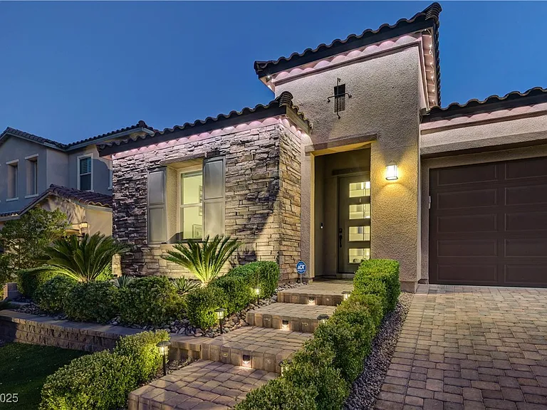 3943 Reyes Ave — Photo 83