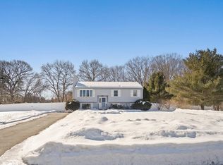 29 Powdermill Rd, Haverhill, MA 01830