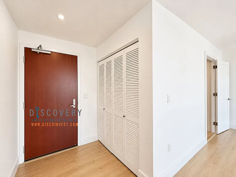 585 9th St #858 — Photo 25