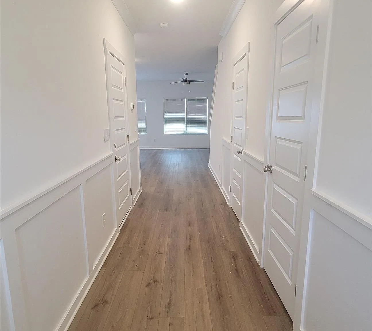 3 bed, 2.5 bath, 1500 sqft, $1,720 — Photo 3