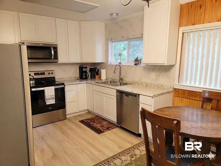 34394 Lost River Rd — Photo 5