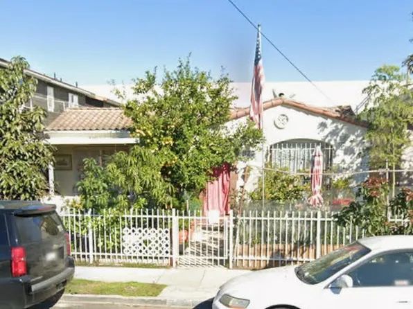925 E 32nd St, Los Angeles, CA 90011