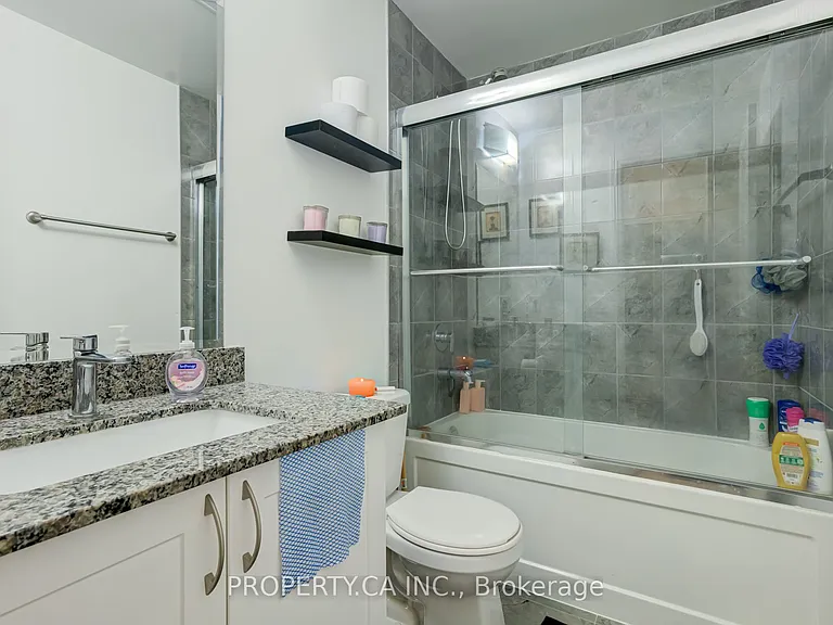 2800 Keele St #611 — Photo 10