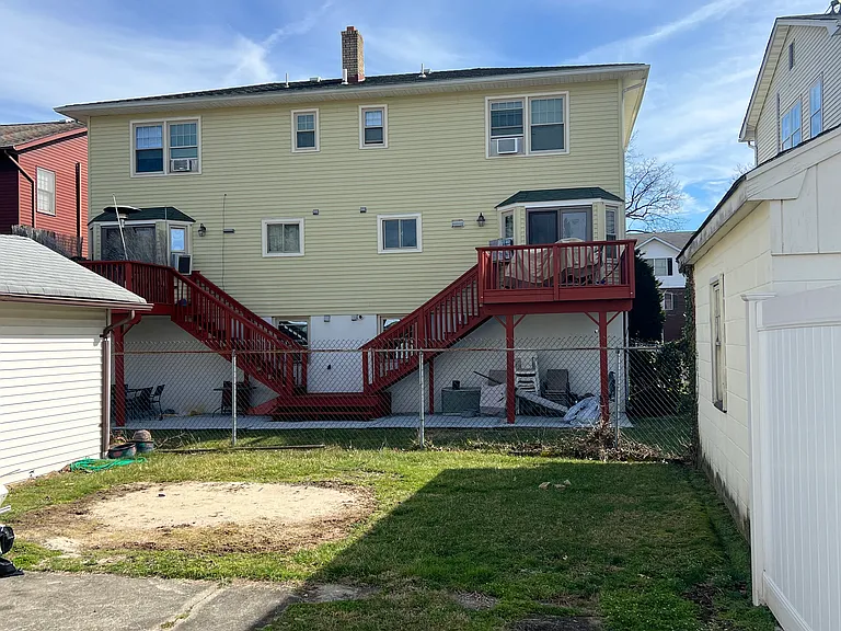 163 Walnut St #2 — Photo 12