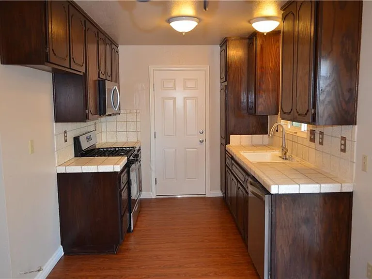 13073 Navajo Rd — Photo 11