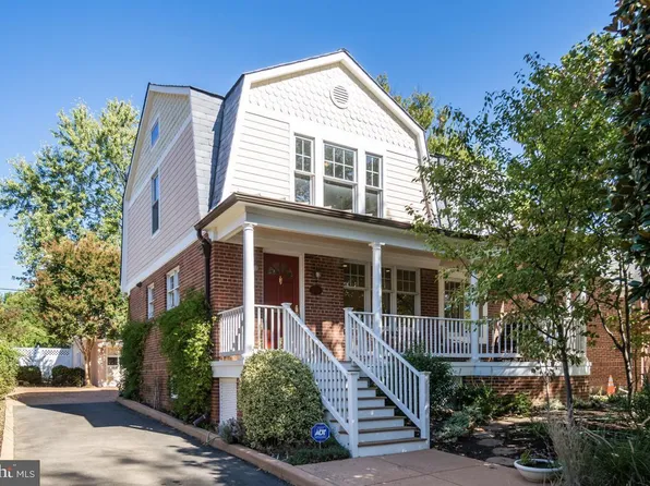 629 20th St S, Arlington, VA 22202