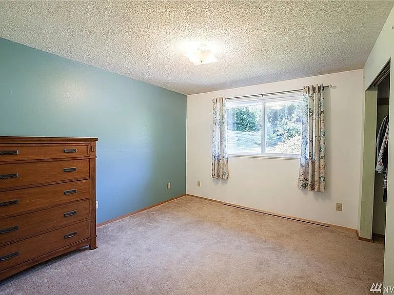 17050 Finley Rd NE — Photo 12