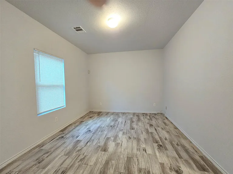 4410 Larkspur St #A — Photo 14