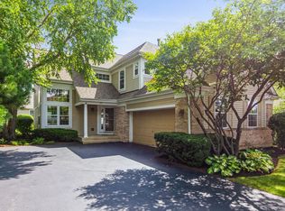 349 Hampton Ct, Crystal Lake, IL 60012