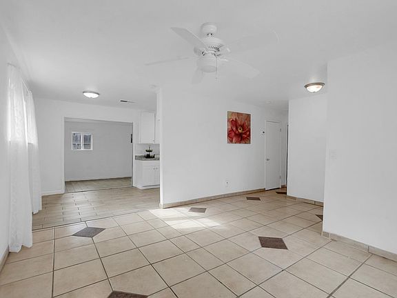 4th image of 34 Skylark Ct