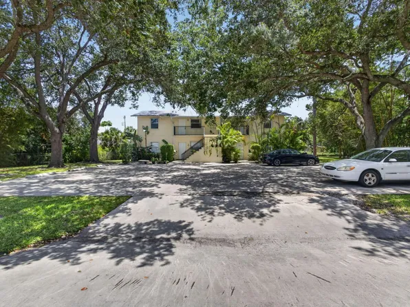 708 SW Gardens Blvd, Palm City, FL 34990