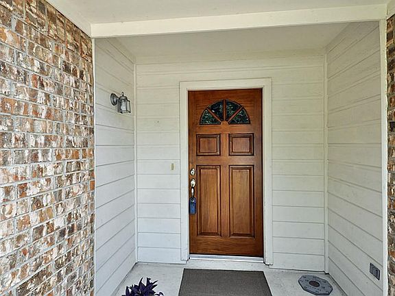 Front entry way!