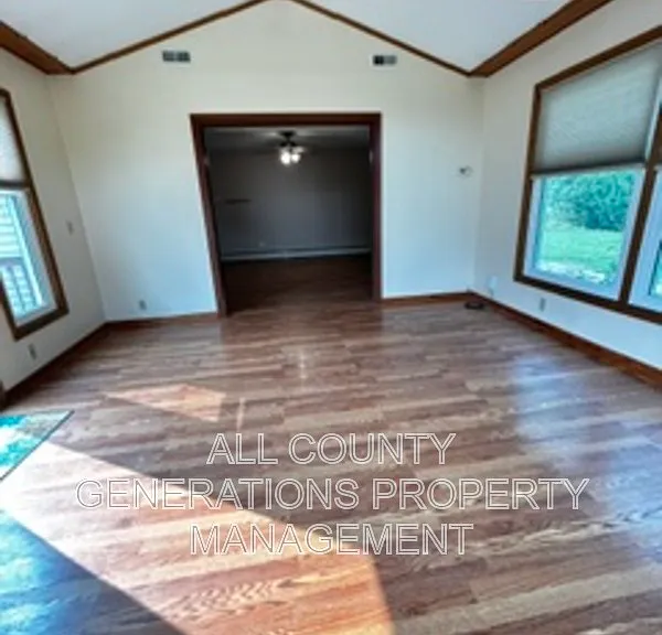 2281 Weymouth Rd — Photo 17