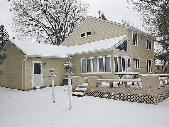 3rd image of 4438 McKinley Pkwy