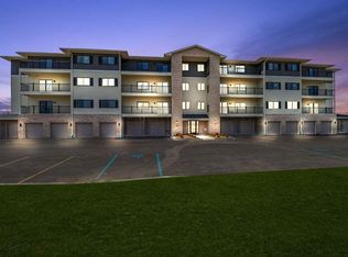2034 W 75th Pl #22, Merrillville, IN 46410
