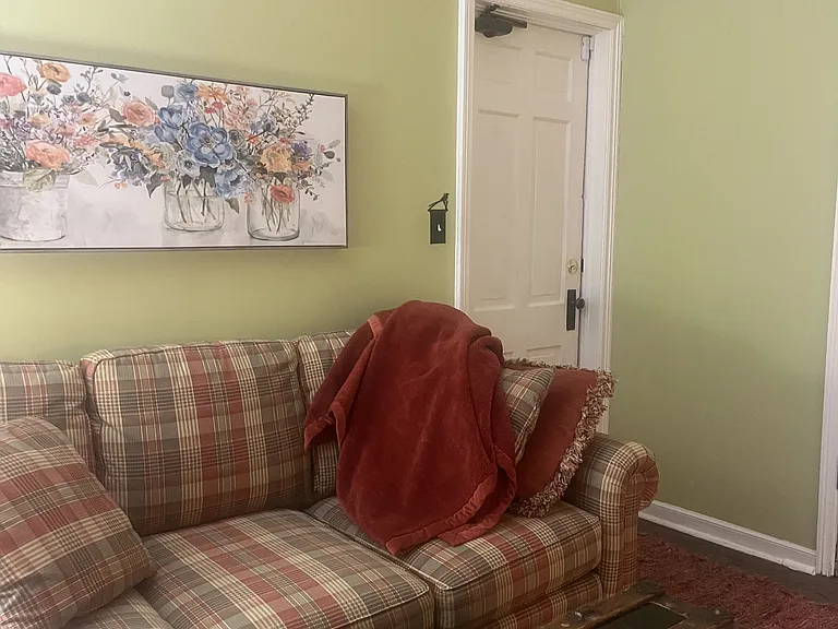 Family room _ cozy reading nook