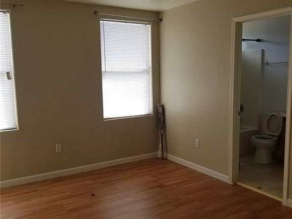 4th image of 2562 Olay St