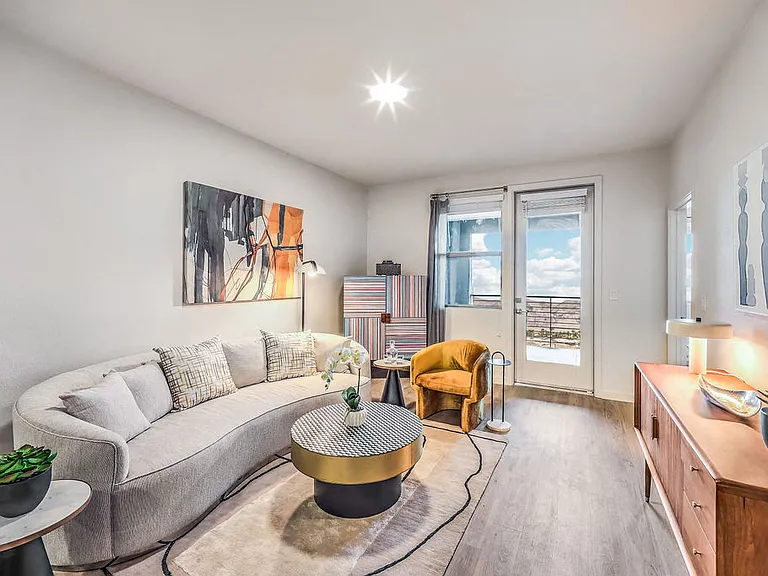 Parq at Camino — Photo 12