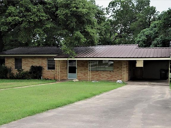 2nd image of 518 Hamilton Creek Dr
