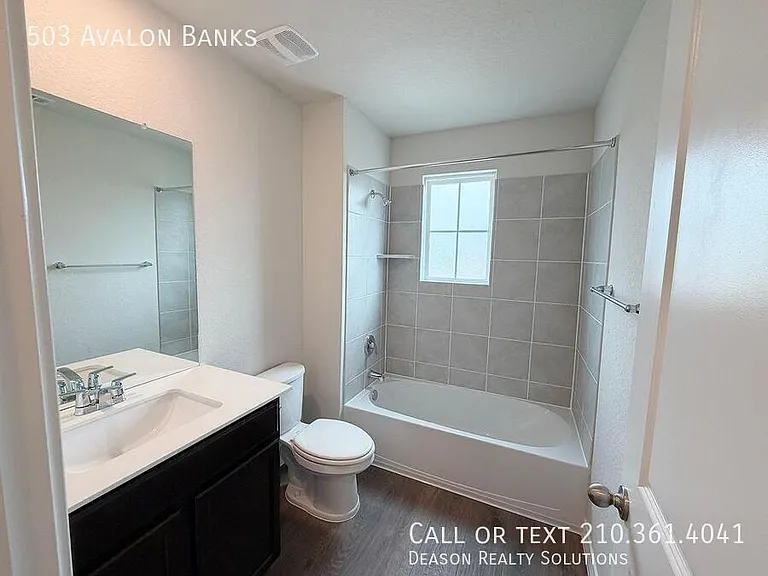 503 Avalon Banks — Photo 20