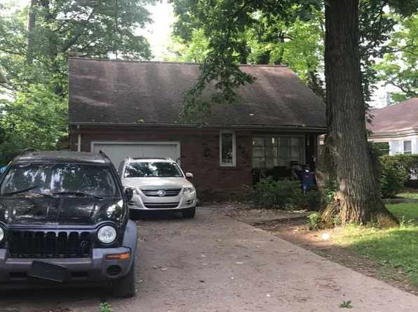 230 E Maple Grove Ave, Fort Wayne, IN 46806