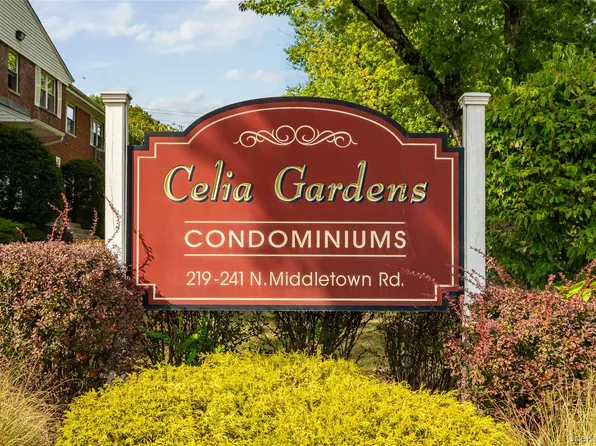 221 N Middletown Road #F, Pearl River, NY 10965