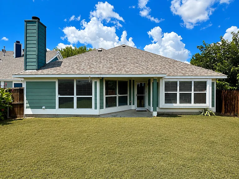 9809 Hedge Bell Dr — Photo 12